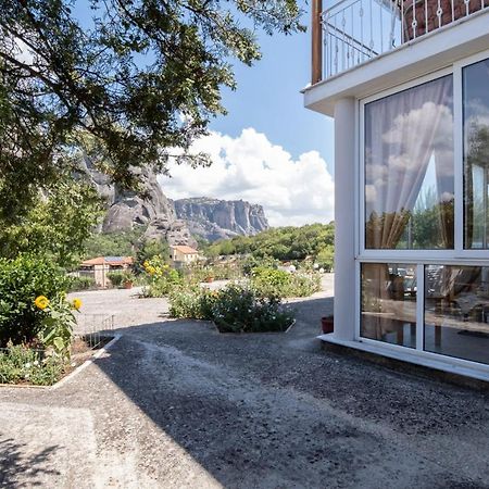 Majestic View Home Just Under Meteora Unesco Site Kalambaka Bagian luar foto