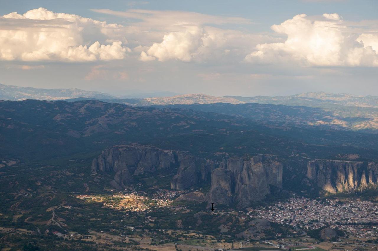 Majestic View Home Just Under Meteora Unesco Site Kalambaka Bagian luar foto